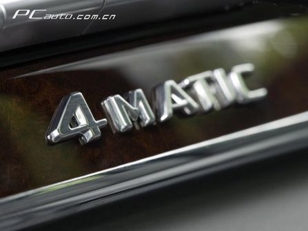 奔馳(Mercedes- Benz) 4MATIC 圖片 大圖 桌面