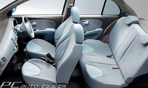 ծa Nissan March DƬ D 