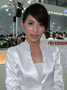 豐田禮儀:不是模特勝模特 延續絕對靚麗